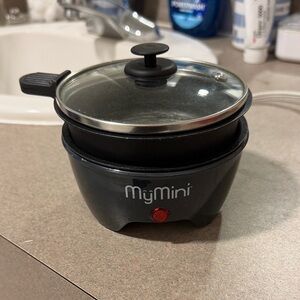 MyMini Black Electric Cooker with Glass Lid: Perfect for dorm!!